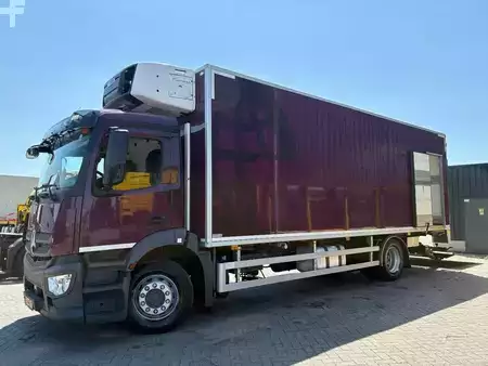 Camion 2015 Mercedes-Benz Antos 1924 + CARRIER SUPRA 1150 + 2 COMPARTMENTS + LOADFLIFT + E (4)