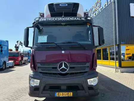 Camion 2015 Mercedes-Benz Antos 1924 + CARRIER SUPRA 1150 + 2 COMPARTMENTS + LOADFLIFT + E (5)