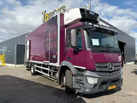 Kamion 2017 Mercedes-Benz Antos 1924 + CARRIER SUPRA 1150 + 2 COMPARTMENTS + LOADFLIFT + E (1)