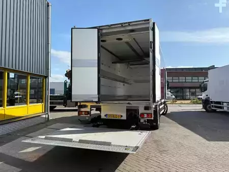 Kamion 2017 Mercedes-Benz Antos 1924 + CARRIER SUPRA 1150 + 2 COMPARTMENTS + LOADFLIFT + E (6)