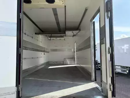 Kamion 2017 Mercedes-Benz Antos 1924 + CARRIER SUPRA 1150 + 2 COMPARTMENTS + LOADFLIFT + E (7)
