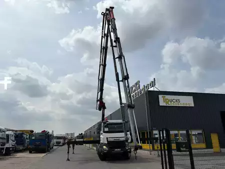 Caminhão 2019 DAF CF530 + FASSI F 820 RA 6X EXT. + JIB 6X EXT. + WINCH + REMOTE + (11)