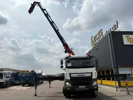 Caminhão 2019 DAF CF530 + FASSI F 820 RA 6X EXT. + JIB 6X EXT. + WINCH + REMOTE + (19)