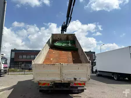 Náklaďák 2005 Volvo FM 12.380 + HMF 2220 K5 + 8X4 STEERING + TIPPER + REMOTE (6)