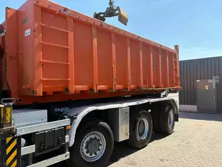 Caminhão 2005 Ginaf X 4243 TS HMF 1643 Z2 + 8x4 + HOOK ARM SYSTEM (11)