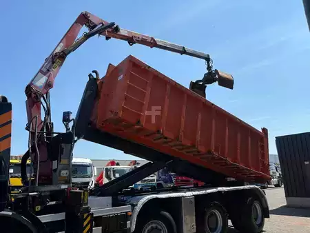 Caminhão 2005 Ginaf X 4243 TS + 8X4 + HMF 1643 Z2 + HOOK ARM SYSTEM (6)