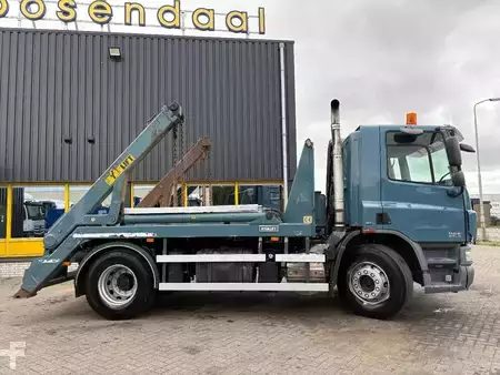Caminhão 2009 DAF CF 75.250 + HYVA PORTAL ARM SYSTEM + EURO 5 + MANUAL (2)