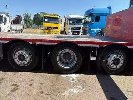 Ciężarówka 2014 Iveco Stralis 360 + HMF 4020 K5 + EURO 6 + JIB PREPARED + 8X2 + REMOTE (15)