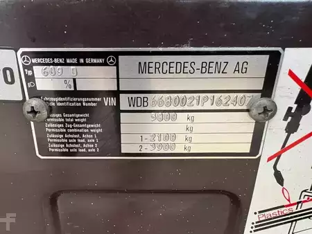 Kuorma-auto 1991 Mercedes-Benz 609 + CAR TRANSPORTER + WINCH + MANUAL (16)