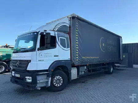 Truck 2008 Mercedes-Benz Axor 1833 + MANUAL + SLEEPCAB + LOADLIFT + 18T (2)