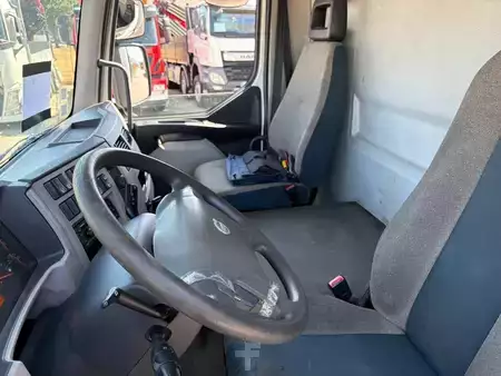 Náklaďák 2015 Volvo FL 12.250 + THERMO KING T-1000 R + EURO 6 + LOADLIFT (7)