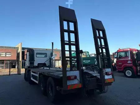 Náklaďák 2005 Volvo FM12 .420 + hydrolic ramps + 8x4 + manual + spring suspension (7)