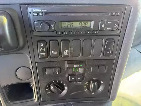 Truck 2006 Scania P230 + 3 PEDALS + 19t + LOADLIFT 1500 KG (14)