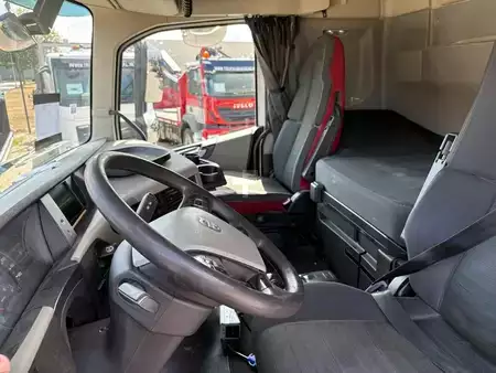 Náklaďák 2019 Volvo FH 500 + HYDRAULIC PLATFORMS + WINCH + REMOTE + 6X2 + STEERING A (10)