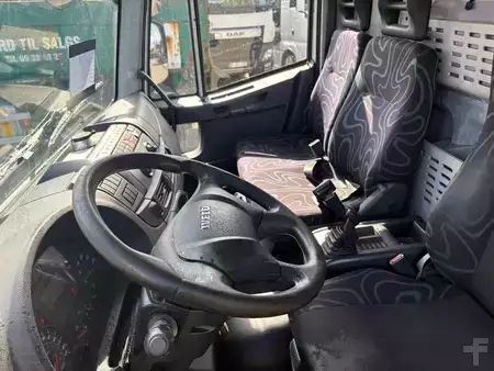 Náklaďák 2015 Iveco Eurocargo 120E28 + DHOLLANDIA LOADLIFT + EURO 6 + SMART TACHO (9)