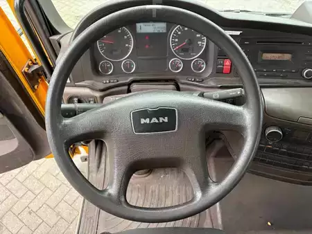 Vrachtwagen 2013 MAN TGL 12,280 + HMF 1120 K-4 + REMOTE + EURO 6 + 40897 KM + SMART T (18)