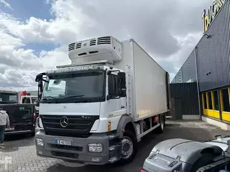 Truck 2008 Mercedes-Benz AXOR 1829 + THERMO KING 500e + MANUAL + LIFT (2)