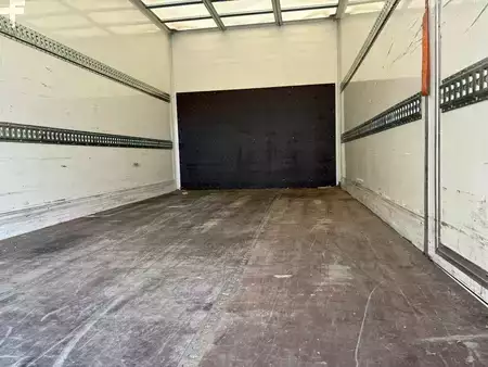 Ciężarówka 2012 DAF LF 45,180 + euro 5 + 12ton + 5.58m box + lift (5)