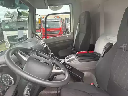 Ciężarówka 2022 DAF ELEKTRISCH + 32,912 km + 6x2 + lift/steering axis + retarder + 2 (10)