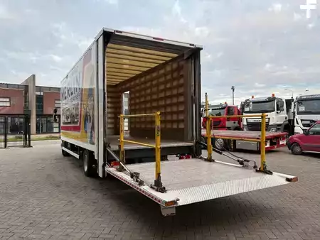 Vrachtwagen 2014 Renault Midlum 220 DXI + MOVE LIFT 1500kg + MANUAL + EURO 5 + 3p (12)
