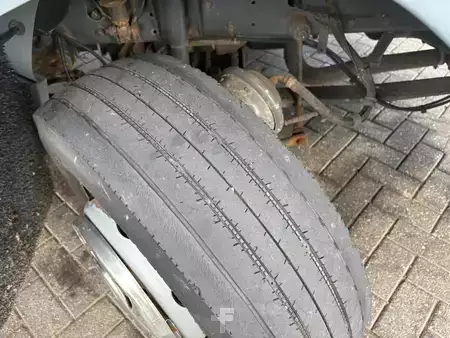 Ciężarówka 2008 DAF LF 45,160 + euro 5 + lift + 12 tons (16)