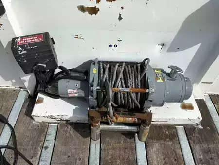 Camion 2018 Renault D 12,240 + HYDRAULIC RAMPS + WINCH 5400 KG + EURO 6 + 62646 KM (9)