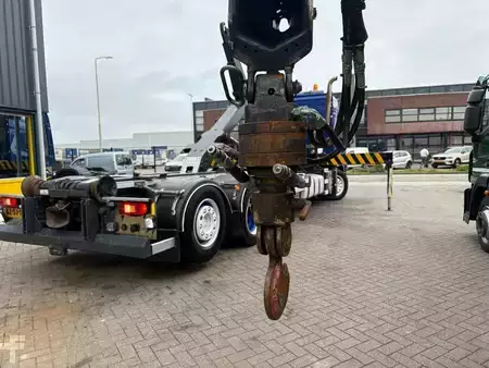 Caminhão 2012 Volvo FM 460 EEV + HMF 2200-- 3X EXT. + REMOTE + HOOK ARM SYSTEM + 8X4 (13)