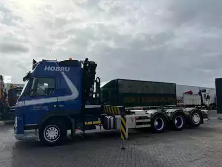 Caminhão 2012 Volvo FM 460 EEV + HMF 2200-- 3X EXT. + REMOTE + HOOK ARM SYSTEM + 8X4 (5)