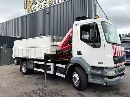 Camion 2006 DAF LF 55.220 + HMF 735 K2 -- 2X EXT. + TIPPER + 3 SEATS + MANUAL + (6)