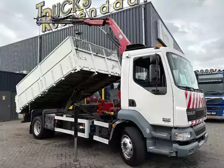 Camion 2006 DAF LF 55.220 + HMF 735 K2 -- 2X EXT. + TIPPER + 3 SEATS + MANUAL + (1)