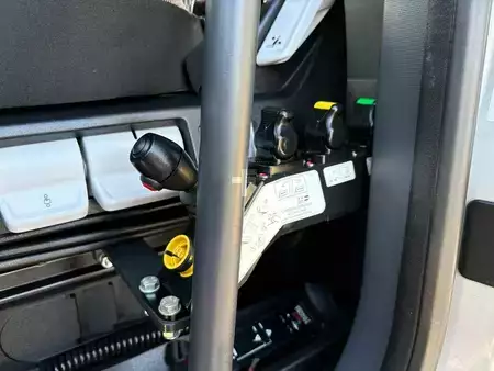 Camion 2020 Renault C440 + HMF 2320 K3-- 3X EXT. + REMOTE + HOOK ARM SYSTEM 20T + 6X (20)