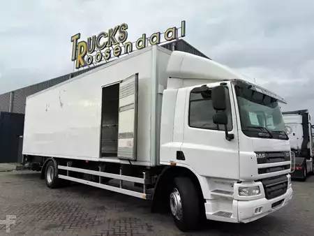 Lastkraftwagen 2008 DAF CF 65.300 + LONG BOX 8.60 + LOADLIFT 2500 KG + SMART TACHO + EUR (1)