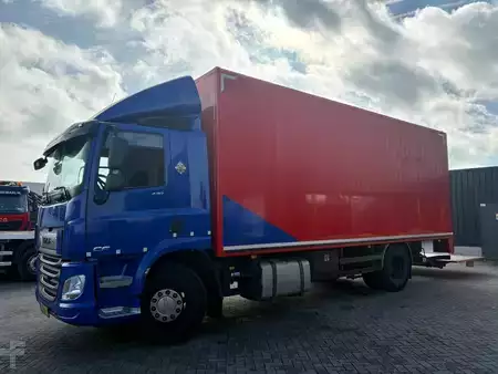 Vrachtwagen 2018 DAF CF 230 + DHOLLANDIA LOADLIFT + 19 TON + BOX 7.46 METER + EURO 6 (2)