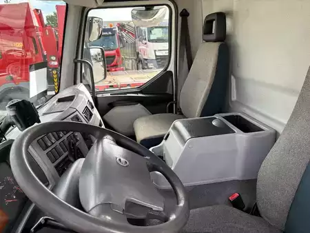 Náklaďák 2015 Volvo FL 250 + 12t + 6cyl + BOX 7.28 + EURO 6 4x in stock + DHOLLANDIA (8)