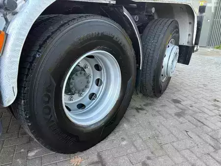 Náklaďák 2009 Volvo FE 320 + HIAB 166 ES -3---3X EXT. + MULTILIFT 21ton + STEERING/L (7)