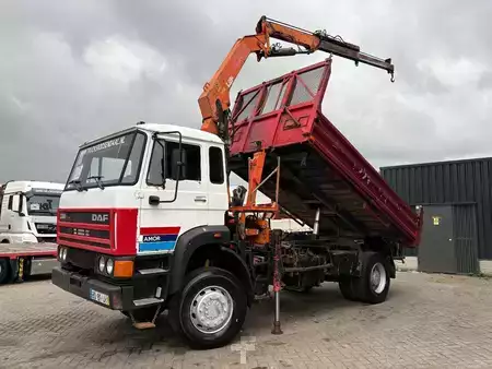 Vrachtwagen 1994 DAF 2300 + PALFINGER PK10500B4---3X EXT. + 4X4 + 3-SIDED TIPPER + LE (2)