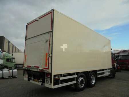 Scania P360 + Euro 5 + 6X2 + LIFT