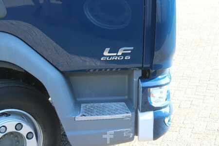 Lastkraftwagen 2015 DAF LF 210 + EURO 6 + LIFT + 12T (5)