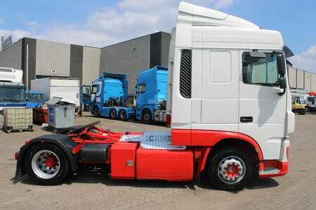 Lastkraftwagen 2014 DAF XF 440 + EURO 6 + mega + liftable 5th wheel (4)