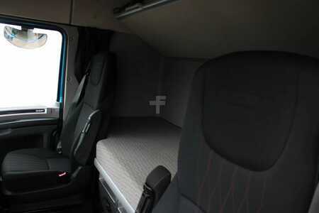 Lastkraftwagen 2018 DAF XF 530 + EURO 6 + SPOILER (20)