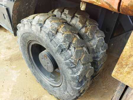 Escavadora de rodas 2007 Doosan DX140W (16)