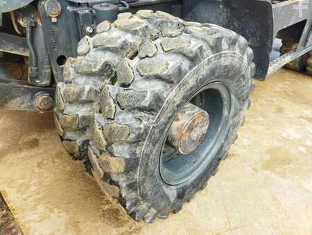 Escavadora de rodas 2007 Doosan DX140W (17)