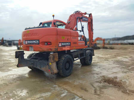Escavadora de rodas 2007 Doosan DX140W (4)