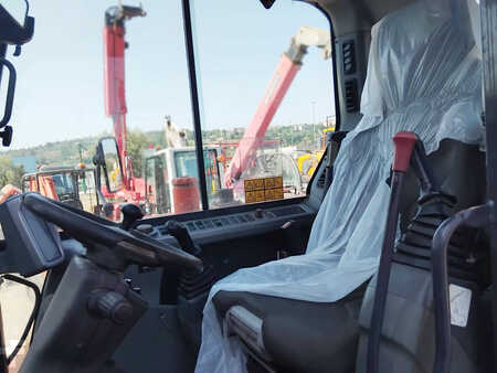 Pelle sur pneus 2010 Doosan DX55W (16)