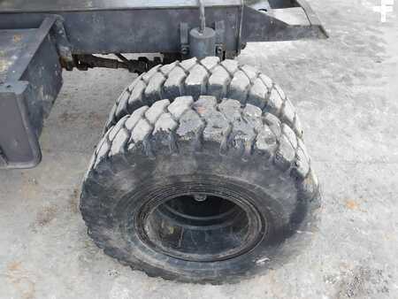 Pelle sur pneus 2010 Doosan DX55W (20)