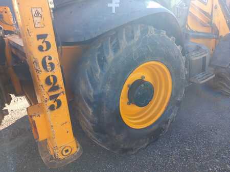Rigid Backhoe Loader 2018 JCB 3CX-4T (16)