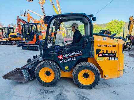 Kompaktní nakladače 2018 JCB 155W (1)