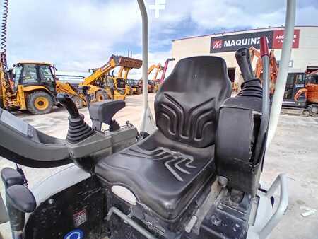 Minibagger 2019 Takeuchi TB215R (11)