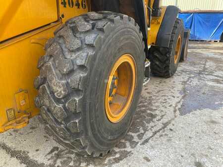 Pyöräkuormaajat 2021 JCB 427 HTS5 (10)