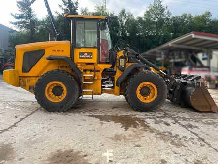 Pyöräkuormaajat 2021 JCB 427 HTS5 (7)